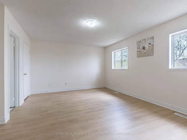 Additional image 22 of 32 Twin Pines Cres