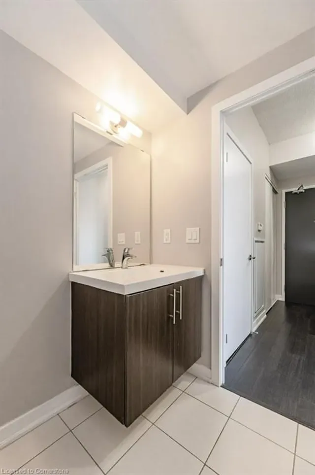 Additional image 12 of 85 Duke St Unit 402