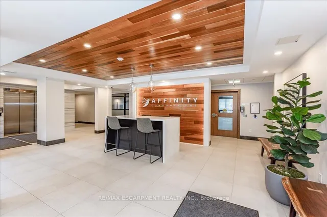 Additional image 3 of 340 PLAINS Rd Unit 102