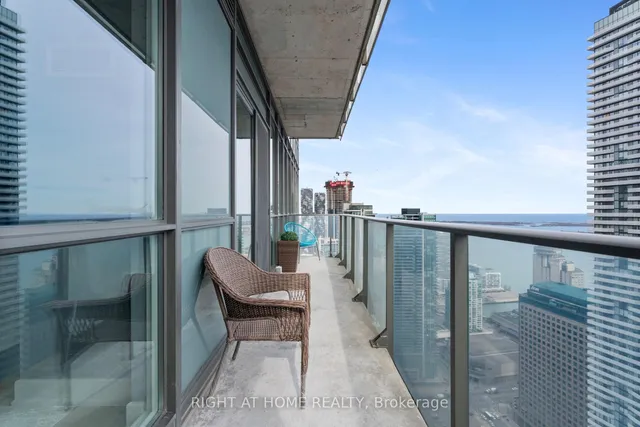 Additional image 27 of 65 Bremner Blvd Unit 5104