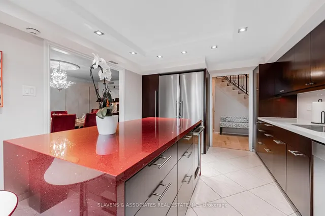 Additional image 16 of 360 Bloor St Unit 106