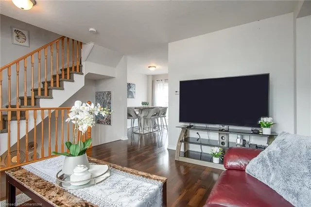 Additional image 12 of 701 Homer Watson Blvd Unit 17