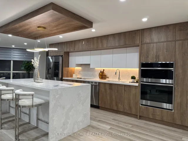 Additional image 34 of 85 Skymark Dr Unit 1602