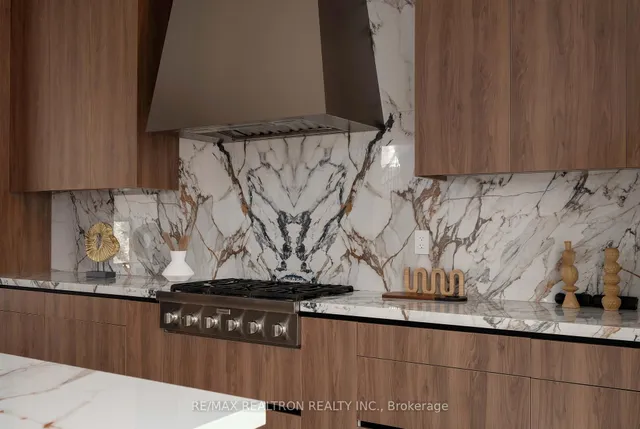 Additional image 21 of 146 Empress Ave