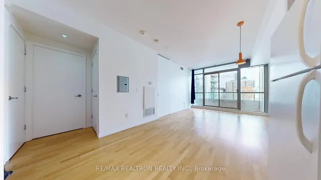 Additional image 19 of 281 Mutual St Unit 1506