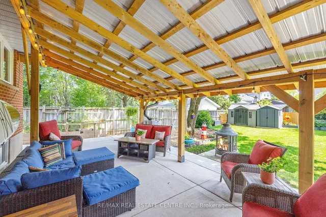 Additional image 43 of 390 Woodward Ave