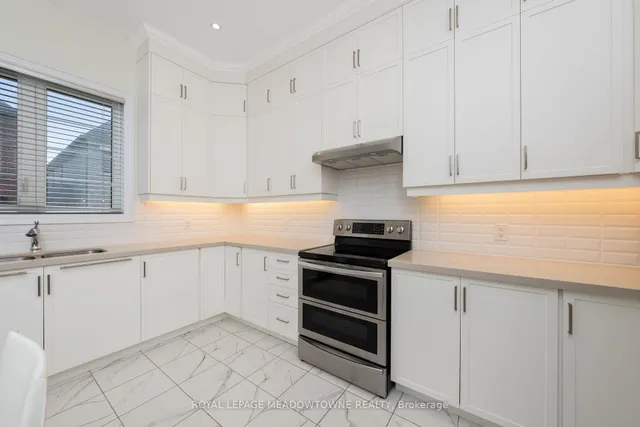 Additional image 2 of 23 Abigail Grace Cres