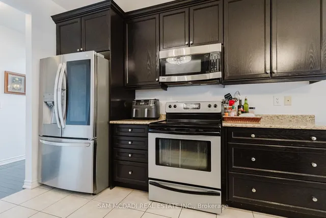 Additional image 8 of 700 Serafini Cres