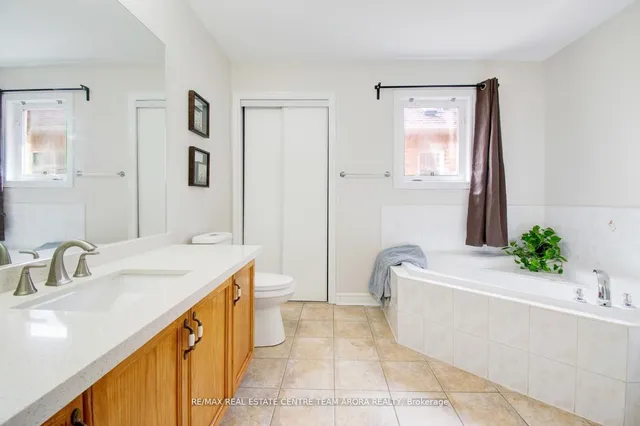 Additional image 23 of 25 Sweet Briar Lane