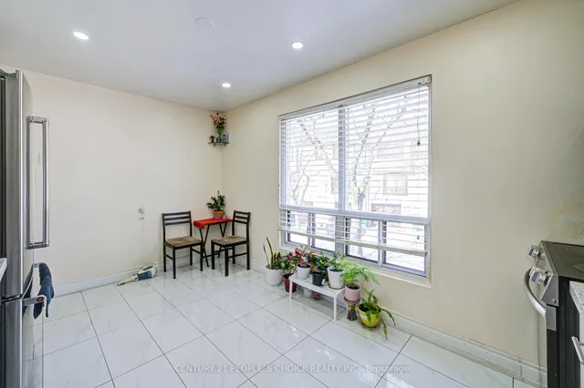 Additional image 19 of 4020 Brandon Gate Dr Unit 8