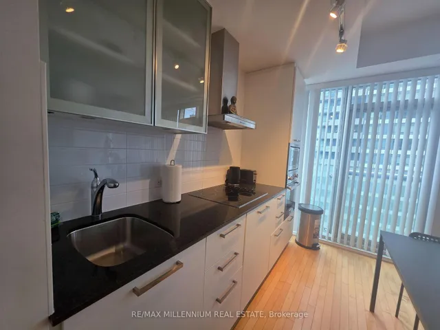 Additional image 11 of 14 York St Unit 3612