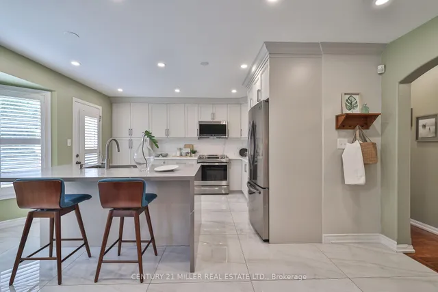 Additional image 11 of 4072 Gunby Cres