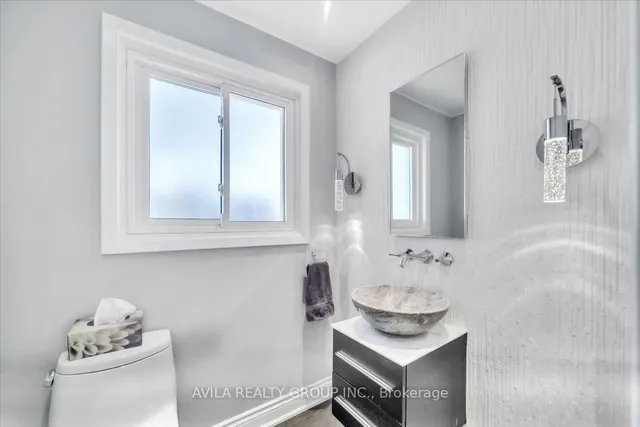 Additional image 20 of 3299 Queen Frederica Dr