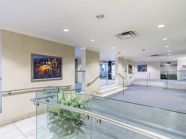 Additional image 3 of 61 Richview Rd Unit 406