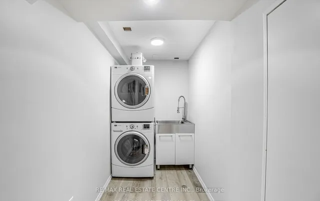 Additional image 36 of 2046 Glenada Cres