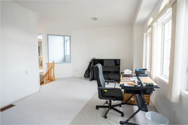 Additional image 25 of 24 Tobosa Tr