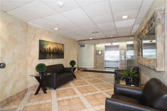 Additional image 40 of 55 Green Valley Dr Unit 609