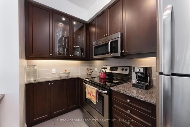 Additional image 5 of 530 St Clair Ave Unit 1405