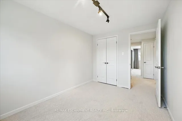 Additional image 23 of 3031 GLENCREST Rd Unit 54