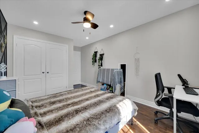 Additional image 36 of 33 Denali Cres