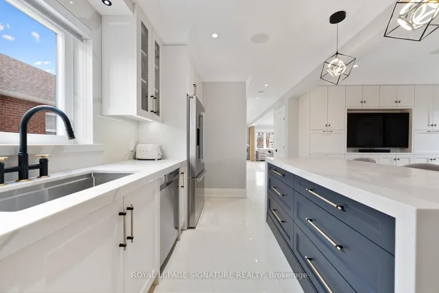 Additional image 13 of 25 Elmont Dr