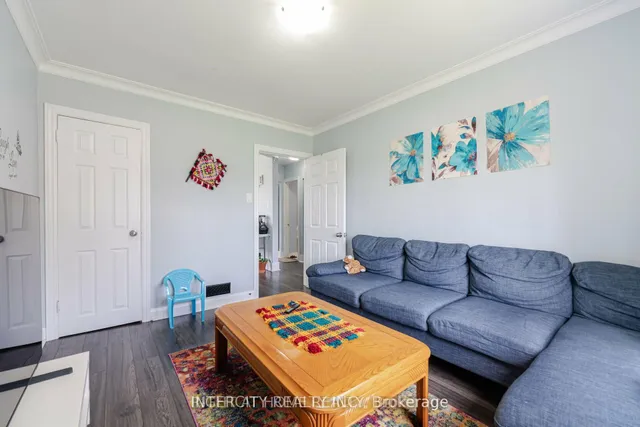 Additional image 10 of 231 Lawrence Ave