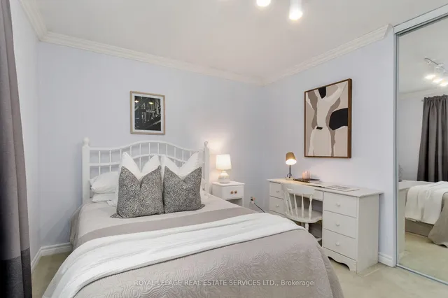 Additional image 24 of 21 Rustywood Dr