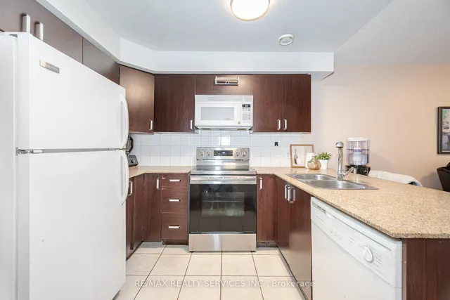 Additional image 12 of 7405 Goreway Dr Unit 212