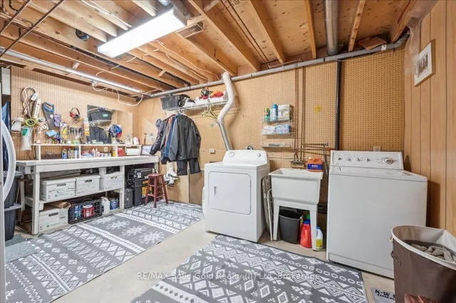 Additional image 32 of 5 Quinte Cres