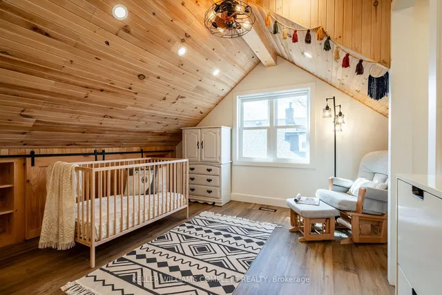 Additional image 28 of 2812 Upper James St