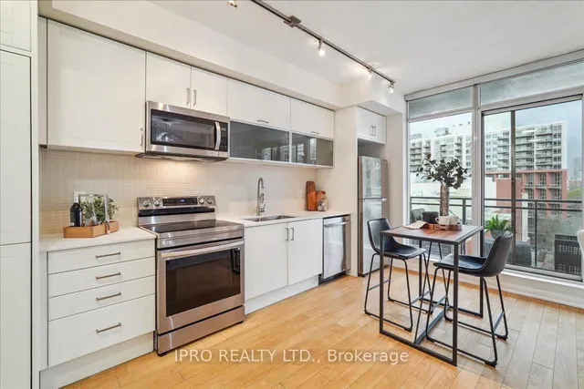 Additional image 6 of 205 Frederick St Unit 907