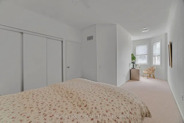 Additional image 19 of 760 Lawrence Ave Unit 228