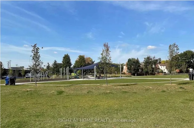 Additional image 8 of 830 Lawrence Ave Unit 1504