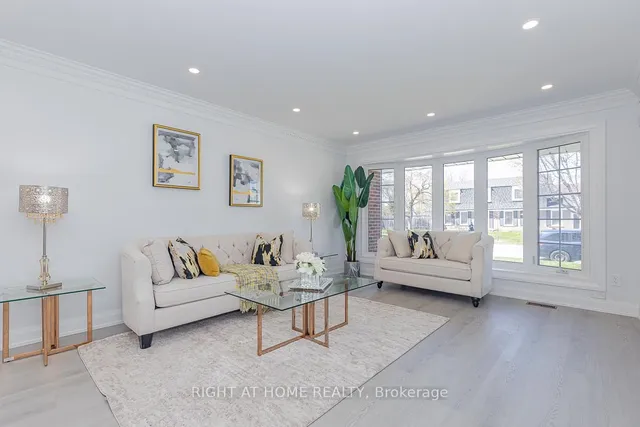 Additional image 3 of 3 Glendower Crct