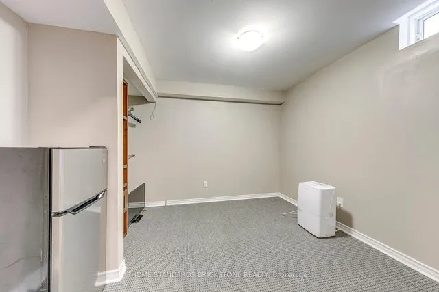 Additional image 40 of 70 Robertson Rd