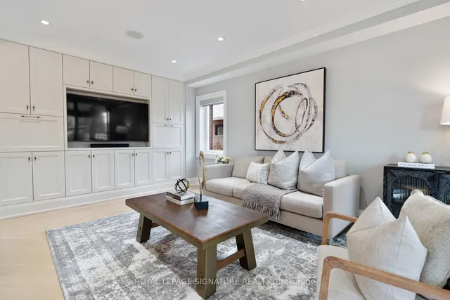 Additional image 16 of 25 Elmont Dr