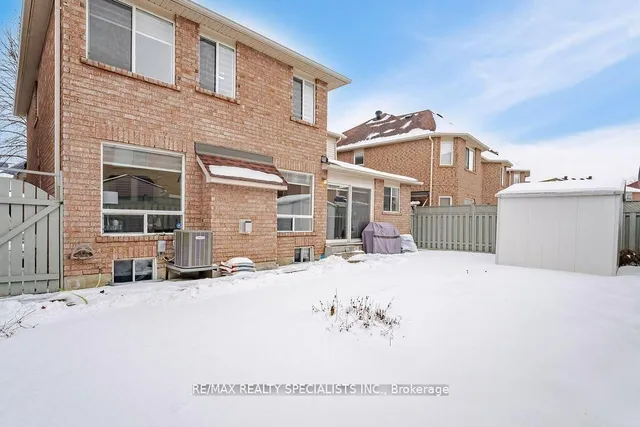 Additional image 40 of 8 Upshall Dr