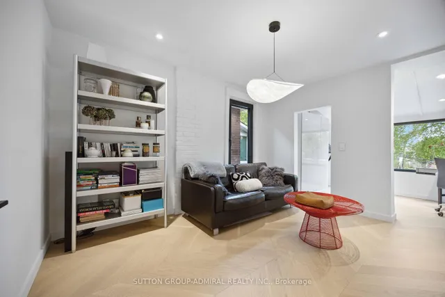 Additional image 23 of 427 Annette St