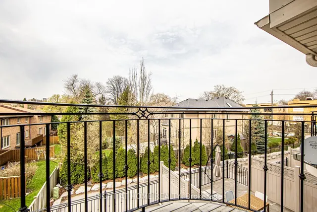 Additional image 45 of 2916 Bayview Ave