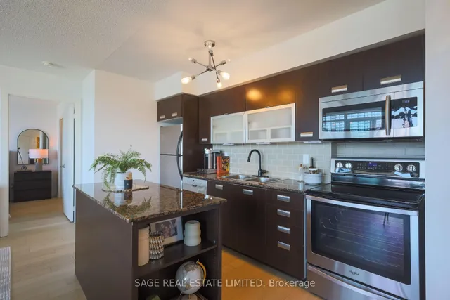 Additional image 11 of 80 Western Battery Rd Unit 1708