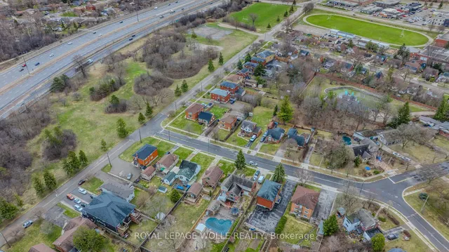 Additional image 31 of 119 Fairmount Rd