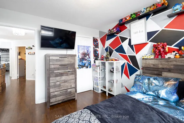 Additional image 24 of 12 Homeview Rd