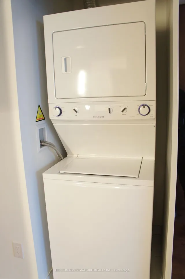 Additional image 8 of 121 Mcmahon Dr Unit 1603