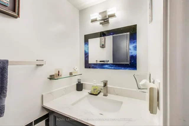 Additional image 19 of 44 Longbourne Dr Unit 1008