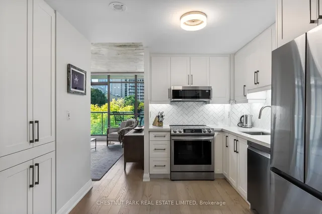 Additional image 3 of 285 Mutual St Unit 302