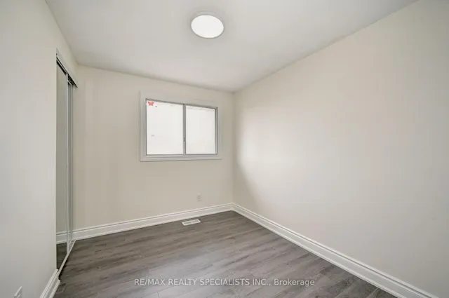 Additional image 18 of 11 Dinison Cres