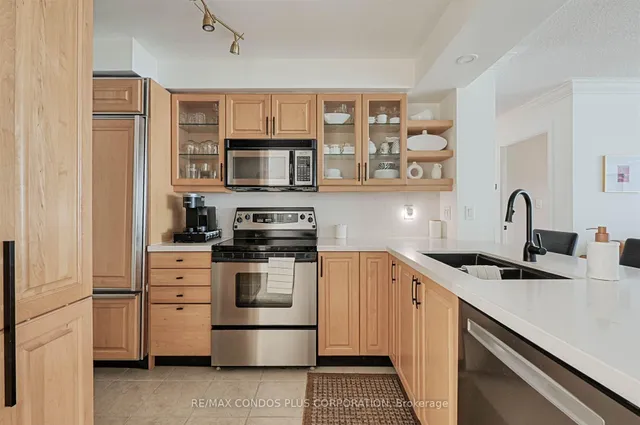 Additional image 2 of 2111 Lake Shore Blvd Unit 912