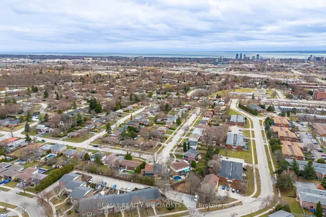 Additional image 32 of 2083 Mount Royal Ave