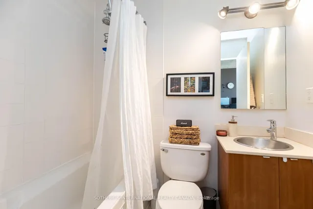 Additional image 15 of 33 Lombard St Unit 2207