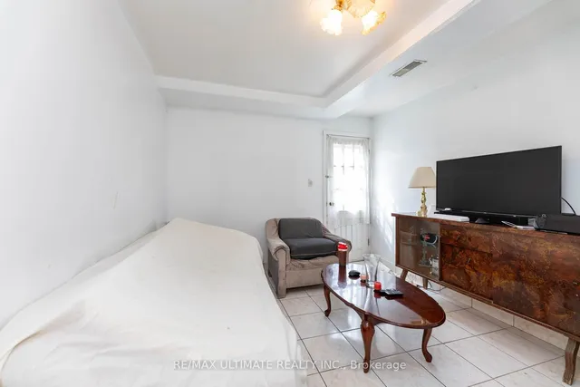 Additional image 24 of 33 Shannon St